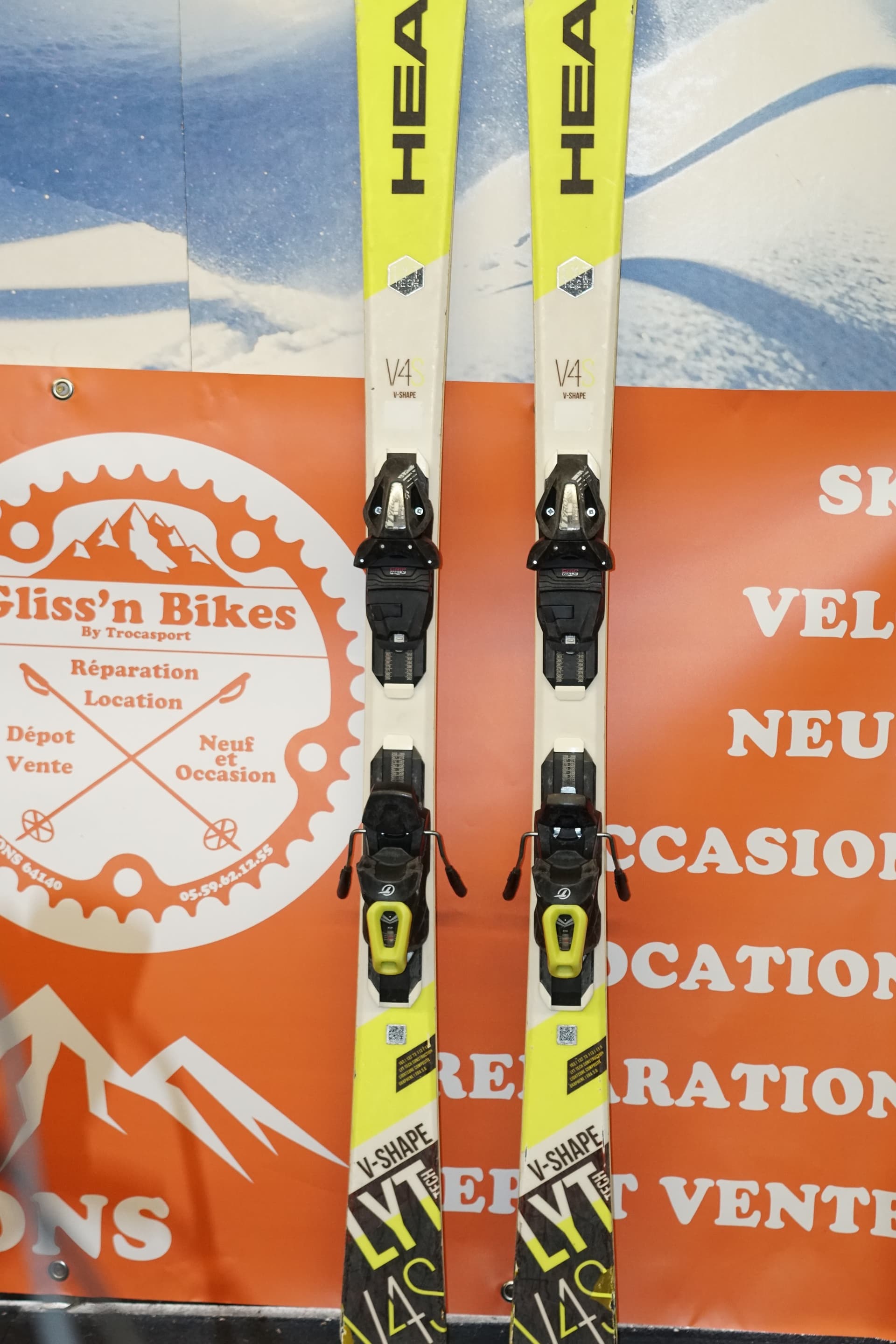Skis de piste d’occasion Head V-Shape V4 avec fixations — vue 2